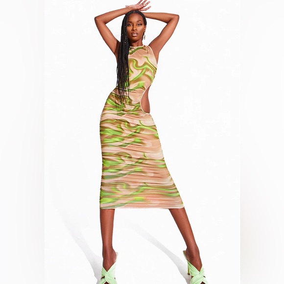 PrettyLittleThing Dresses & Skirts - Green Printed Ruched Cut Out Midi Dress